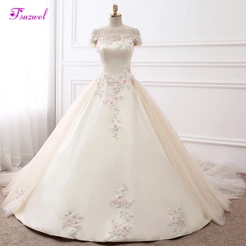 

New Chapel Train Appliques Flower Matte Satin Princess Wedding Dress 2019 Boat Neck Beaded Pearls Bridal Dress Vestido de Noiva