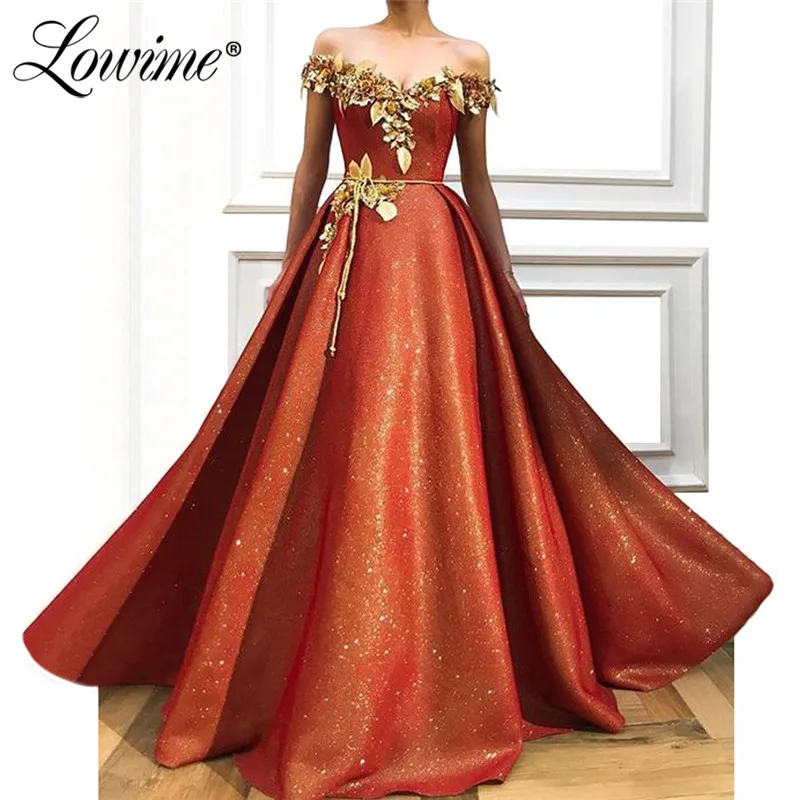 Reflecterende Avondjurk Formele Partij Jassen 2019 Off Shoulder Met Goud Applique Bloemen Prom Dresses Dubai Kaftan Abendkleider Reflecterende Avondjurk Formele Partij Jassen 2019 Off Shoulder Met Goud Applique Bloemen Prom Dresses Dubai Kaftan Abendkleider