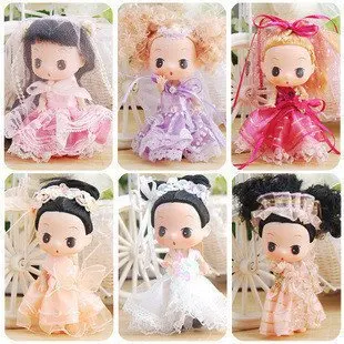 6 cute dolls