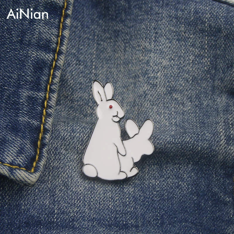AiNian Cartoon Cute 2 White Rabbits Evil Brooch Pins Animal Brooch Denim Pin Badge Spoof Gift Funny Fashion Jewelry
AiNian Cartoon Cute 2 White Rabbits Evil Brooch Pins Animal Brooch Denim Pin Badge Spoof Gift Funny Fashion Jewelry