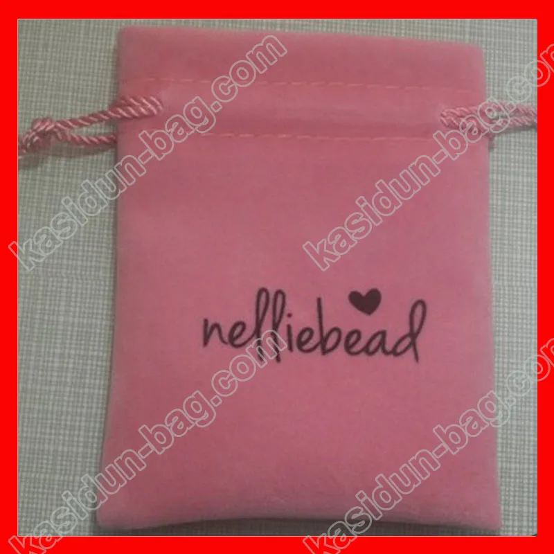 Рисунок 6 - бархатная Подарочная сумка с логотипом