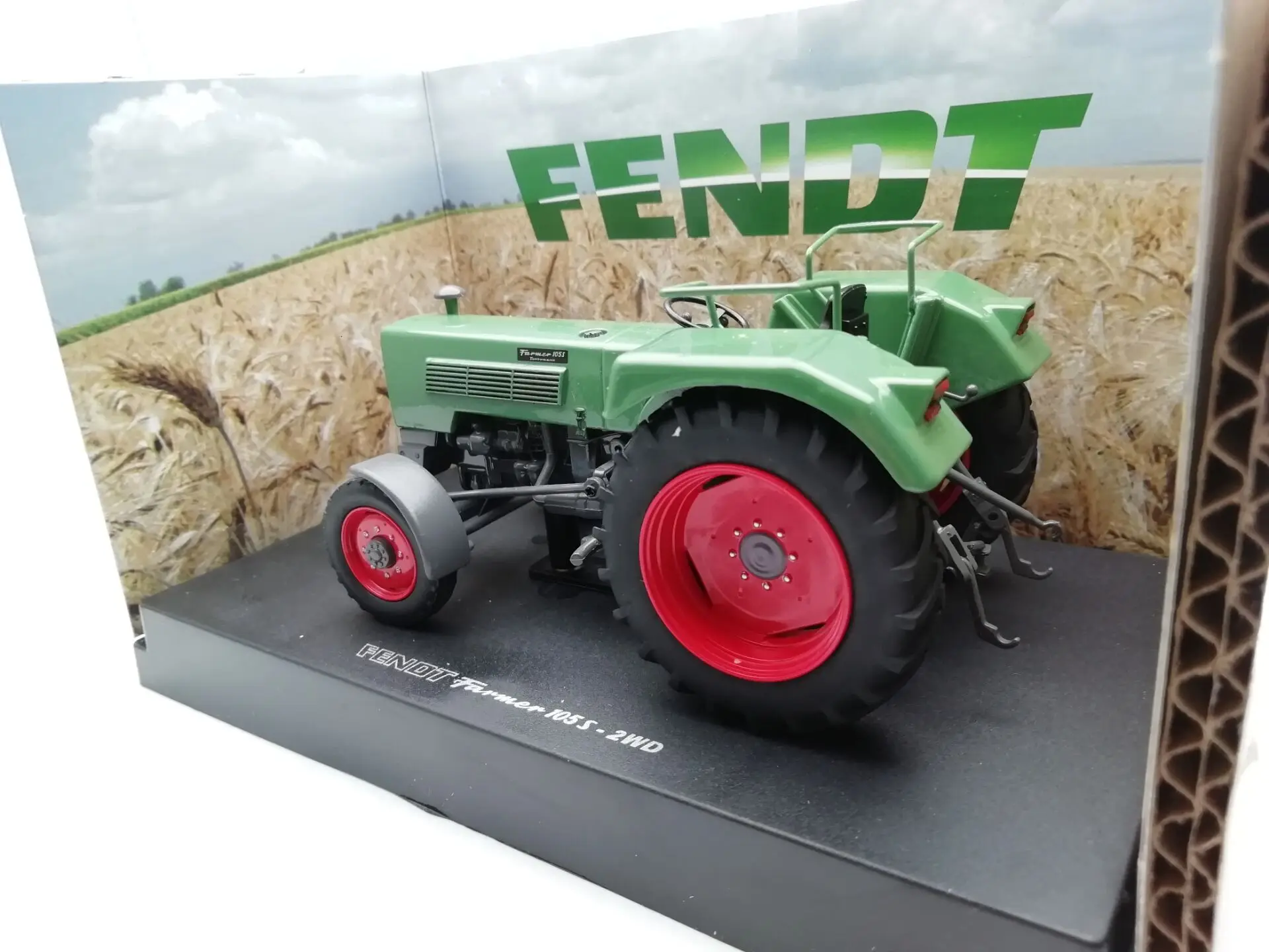 UH 5276: 32 Fendt Farmer 105 S сельскохозяйственные тракторы сплав модель автомобиля литье под давлением игрушки для детей Детские игрушки