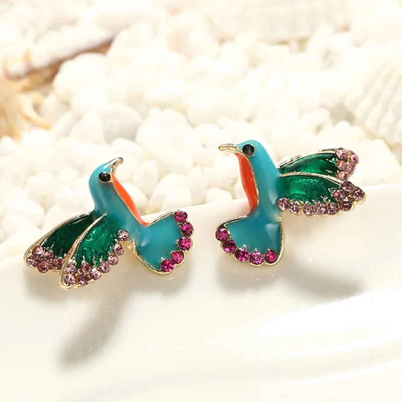 1 Pair Cute Earrings Tiny Stud Earrings Fly Bird Creative Fashion Three