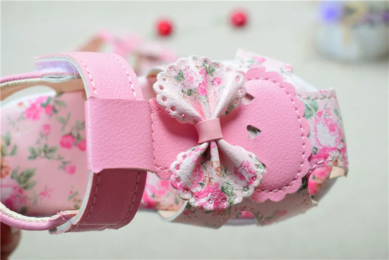 AOGT/Новинка года; детские сандали для девочек; Летняя обувь; босоножки принцессы из искусственной кожи с бантом для девочек; милые детские сандалии с цветами для девочек