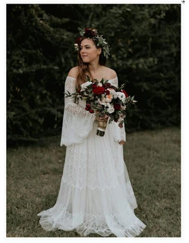 

2019 Boho Wedding Dress Lace A Line Vintage Princess Wedding Gown White Ivory Bride Dress Flare Sleeves Beach Bride Dress 2019