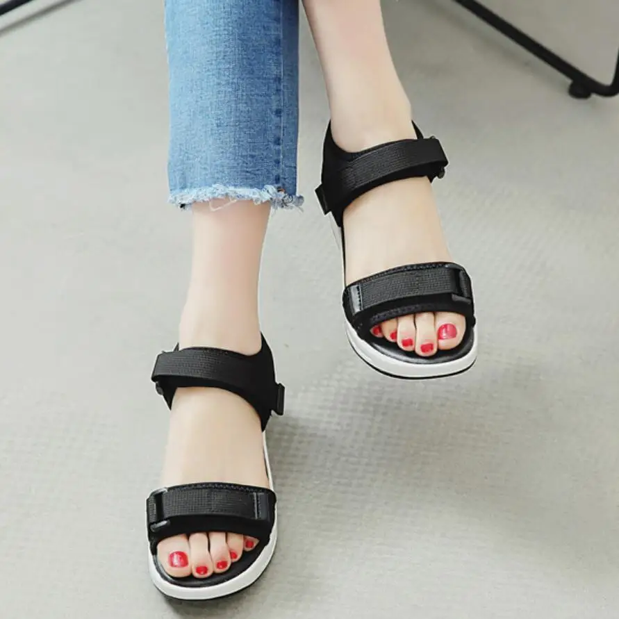 

2019 Free shipping Summer fashion sandals lovely women shoes casual shoes Wild Flats teen p143
