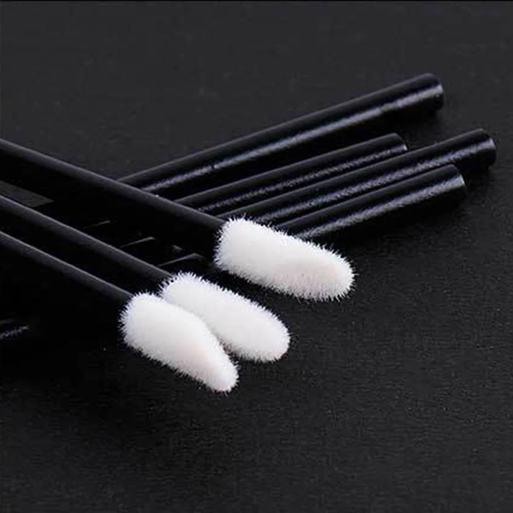 

Gloss Wand 100Pcs Lipstick Lip Brush Disposable Applicator Makeup Tools Box