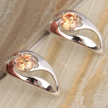 

Distinctive Eye-Catching Champange Morganite Silver Plated Argent Jewelry Huggie Studs Earring S5107