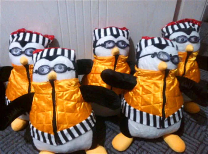 18 TV Serious Friends Joey s Friend HUGSY Plush PENGUIN Rachel Stuffed Doll NEW