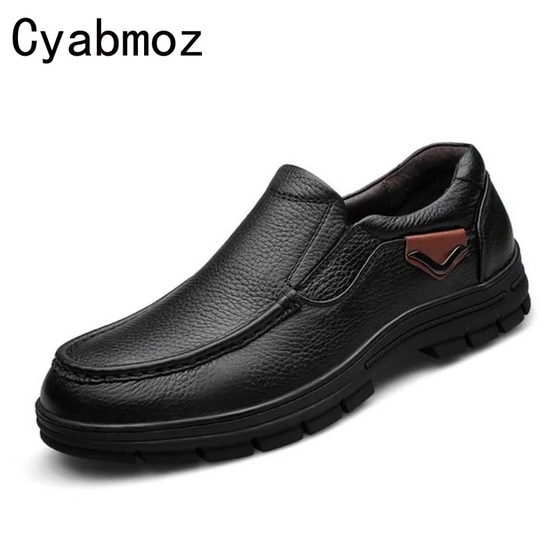 

Mens Genuine Leather Waterproof Fashion Trekking Casual Shoes For Men Climbing Mountain Shoes Man Handmade Leather Shoes