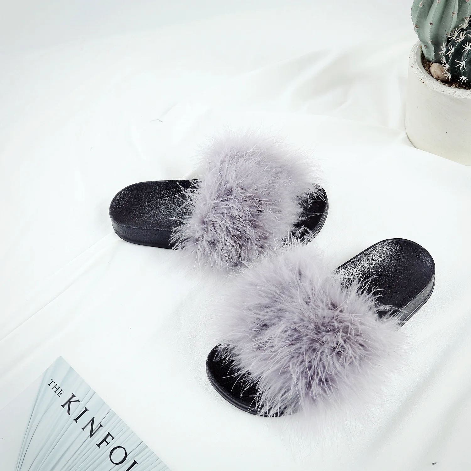 

9340P autumn fashion wear flat trendy plush shoes Feathers shoes female household