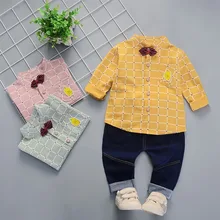 Комплект одежды из 2 предметов для маленьких мальчиков; Модная хлопковая рубашка в клетку с длинными рукавами и принтом; блузка; джинсовые брюки; повседневная одежда