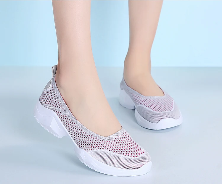 women sneakers (11)