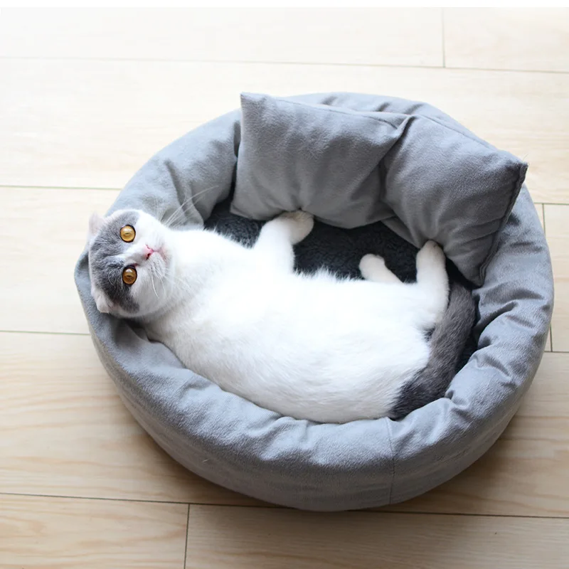 Мягкая кровать для кошек зимний домик спящий котенок серый коврик спальный мешок