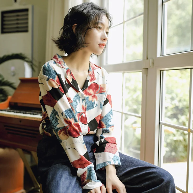 

Printed Shirt Women Vintage V Neck Floral Tops Korean Fashion Clothing Female Long Sleeve Plus Size Loose Print Chiffon Blouse