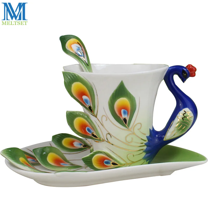 

Meltset 1 Set Unique Peacock Shape Enamel Porcelain Coffee Cup Saucers Spoon 5 Colors Coffee set Foam Box Packing Saucers Sets