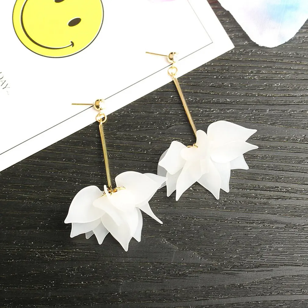 

Flower petal leaf pendant long tassel earrings Japanese and Korean personality small fresh versatile student jewelry earrings