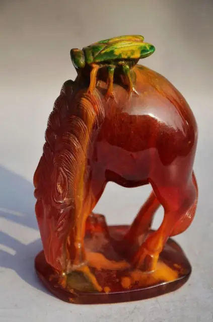

13.7 cm * / Exquisite amber handmade horse & Chinese cicada statue