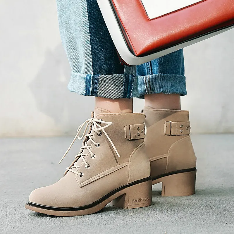 

Women Comfort Thick Heel Martin Boots Fashion Lace Up Rivet Round Toe Fall Winter Ankle Boots Black Yellow Beige