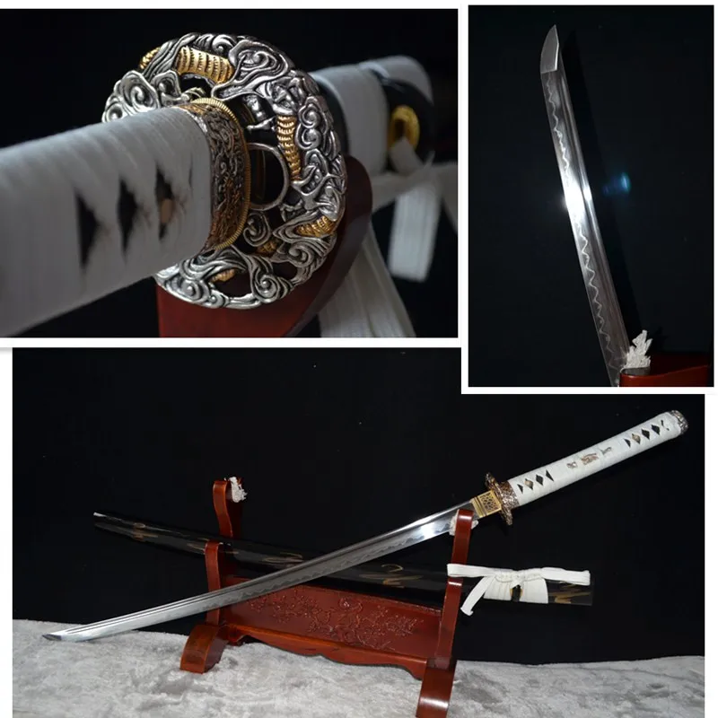 Samurai sword/katana/T10 high carbon steel blade/Solid wood Scabbard/Carved brass tusba/Length 39 