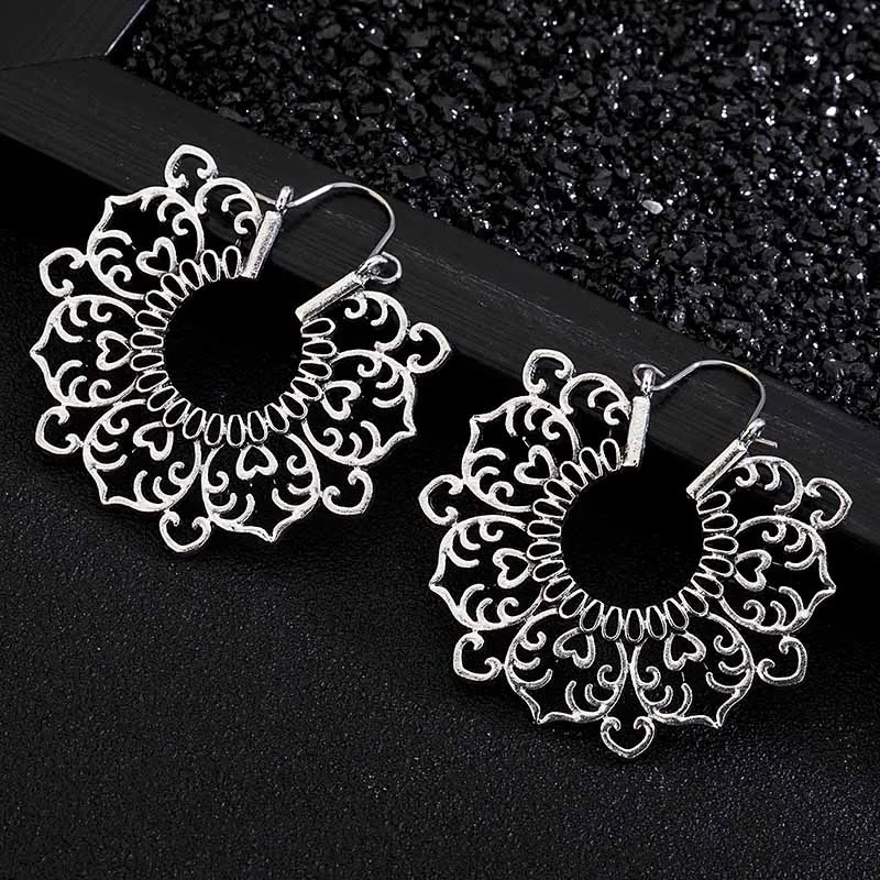 antique silver Индийские племенные латунные серьги, висячие серьги в форме цветка, украшенные вихрем «цыганские» серьги для женщин, богемные Винтажные серьги 2019GE05 - Окраска металла: antique silver