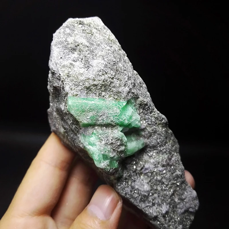 

119.4g NATURAL Stones and Minerals Rock Emerald green symbiosis with quartz crystal gem stone ore sample collection ZML3