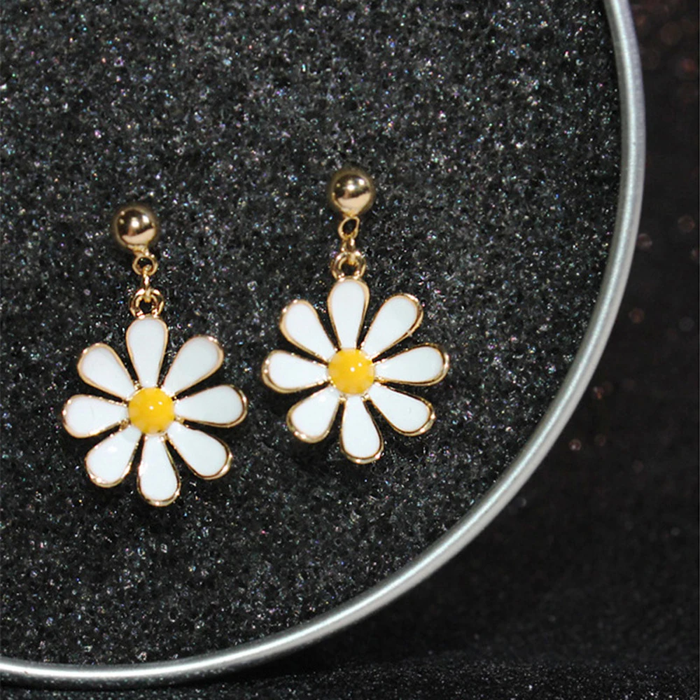 Temperament beautiful flowers stud earrings fashion metal stud earrings female sunflower flowers stud earrings for woman Jewelry Elegant Gift (16)