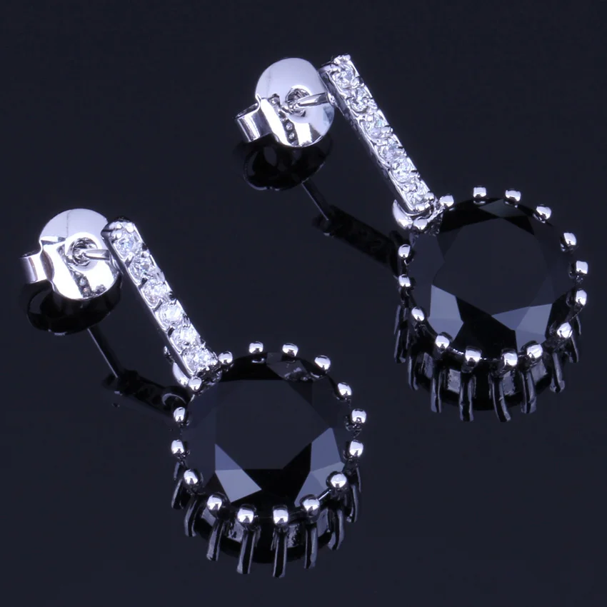 

Perfect Round Black Cubic Zirconia White CZ Silver Plated Stud Earrings V0193