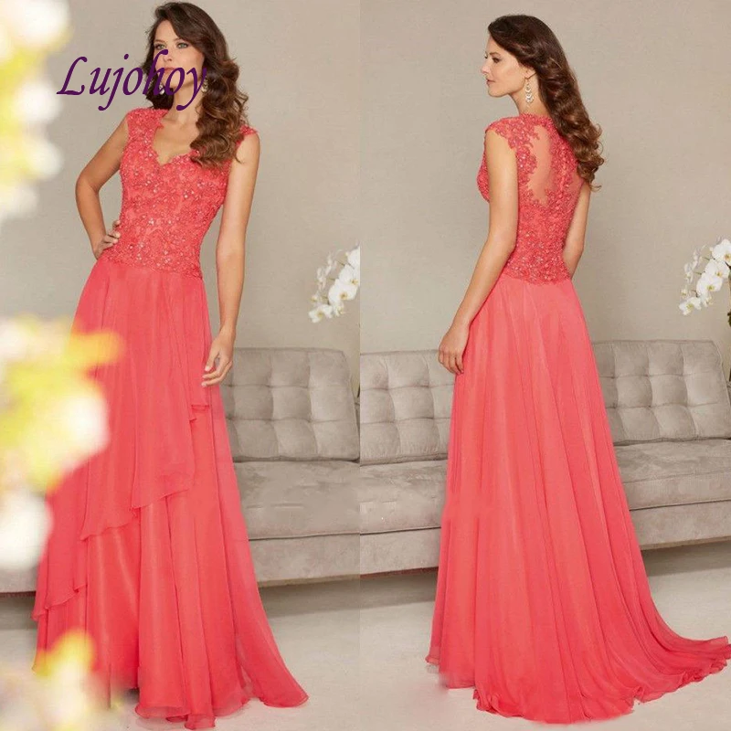 

Coral Long Lace Mother of the Bride Dresses Plus Size for Weddings Godmother Groom Dinner Gowns