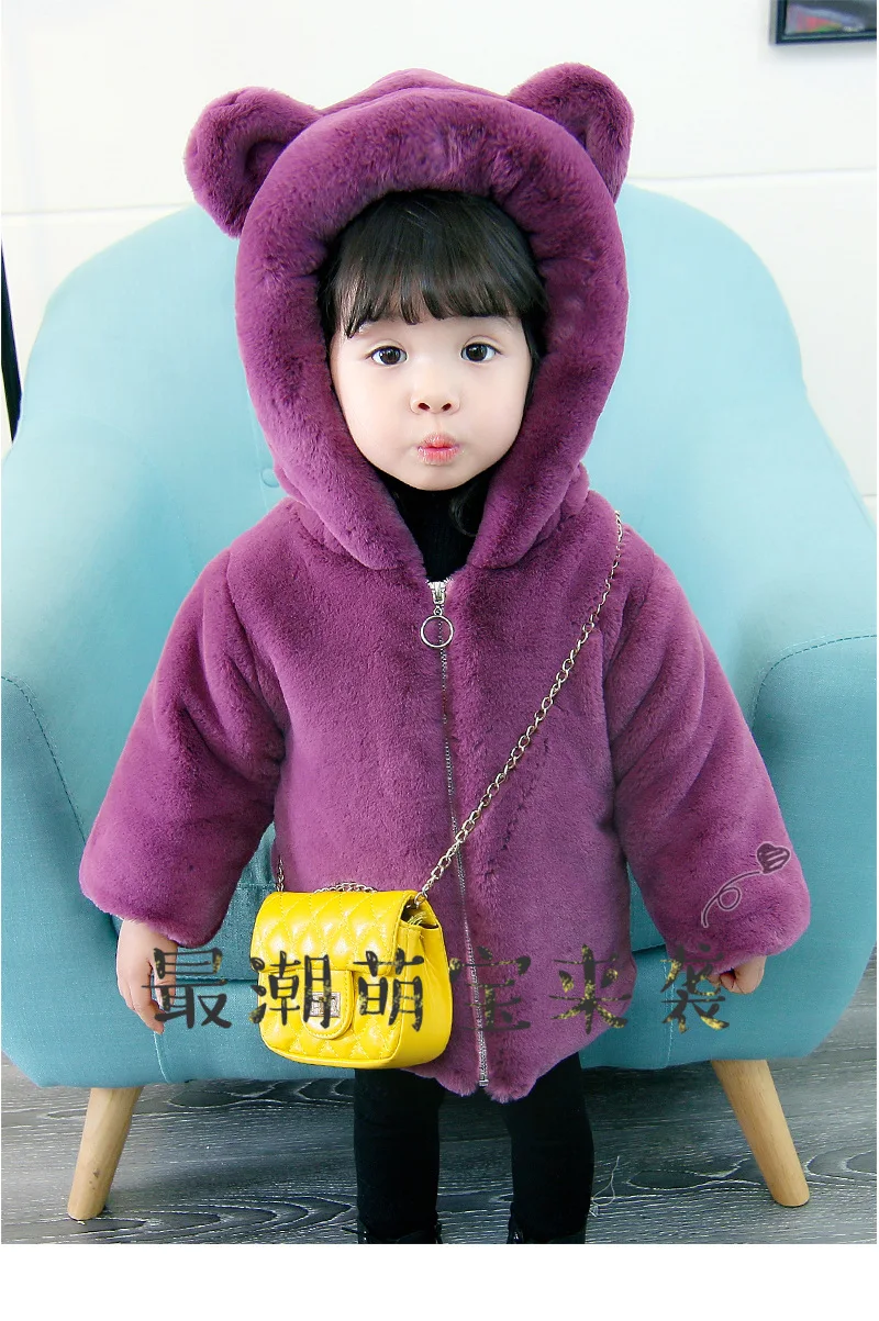 (4)