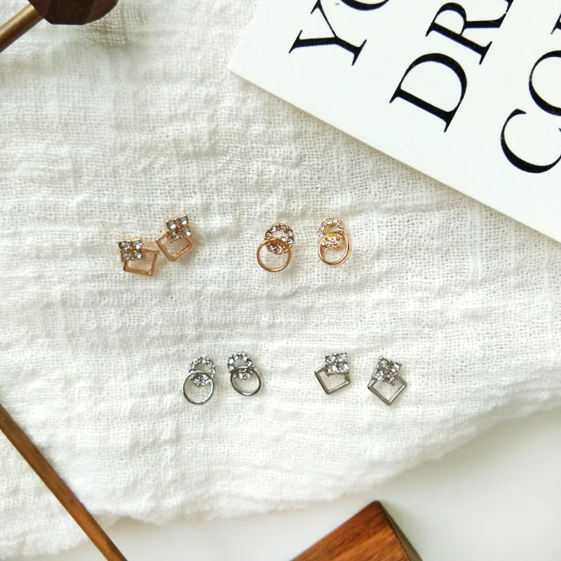 

Silver Color Double Small Circle Fully Cubic Zirconia Mini Stud Earrings for Women Simple Geometric Stylish Mini Earrings