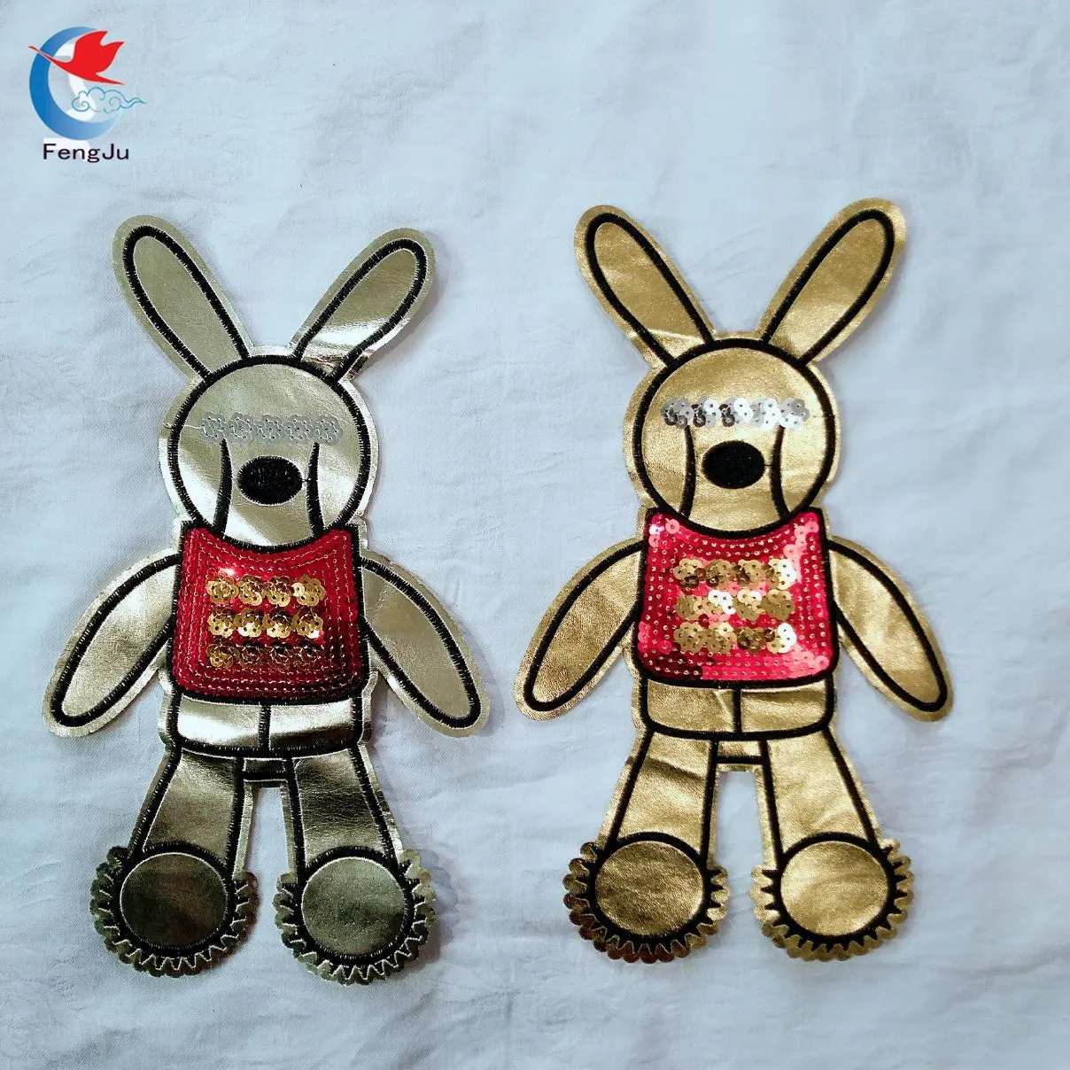 

FengJu Bear Embroidered Patches for Clothes T-shirt Iron on/sew on Patches Decorative Patches Sewing Repair Decration fabric 1pc