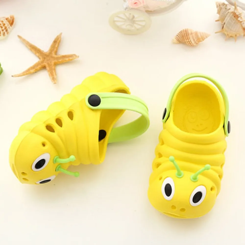 CuteKids/модные садовые шлепанцы в виде гусеницы; детские шлепанцы для мальчиков и девочек; Легкие пляжные сандалии с дырками; детская яркая домашняя Уличная обувь