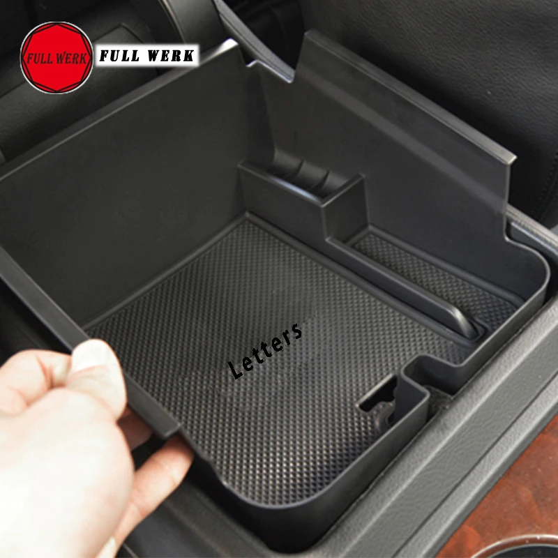 Cena ABS podłokietnik samochdoowy pudełko do przechowywania Box konsola z matą do VW Volkswagen Touareg 2011 2019 pojemnik taca na zastawę wyposażenie wnętrza