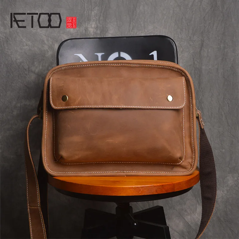 AETOO Retro Men 's Bag Shoulder Bag Leather Messenger Bag Trends First Layer Leather Business computer bag large handbag men цена AETOO Retro Men 's Bag Shoulder Bag Leather Messenger Bag Trends First Layer Leather Business computer bag large handbag men цены онлайн
