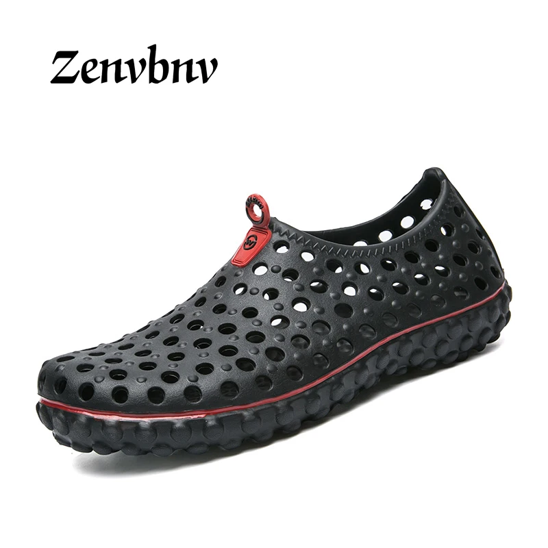online ZENVBNV 2018 luz do Verão Sandálias Jardim Sapatos Casuais Dos Homens macio Chinelos de EVA Homens Água slipony Sapatos Praia Flip Flops Croc tamancos