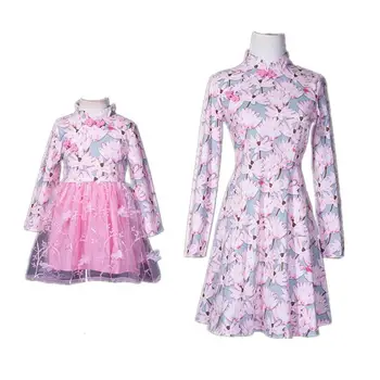 

Mom Girls Dress Mother Daughter Flower Dress 2018 Mommy Girl Matching Twinning Party Dress Family Look Outfits JN595