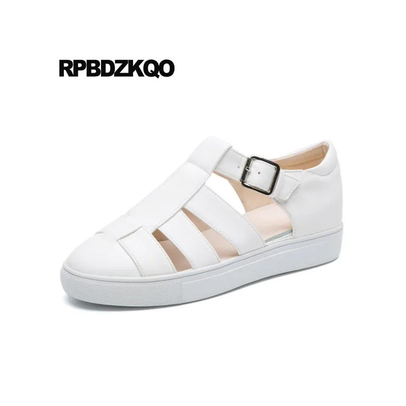 Formateurs Sneakers Évider Chaussures D'été Appartements Bout blanc Argent Respirant Pas Cher Sandales Argent Blanc Rond Femmes Dames 2018 Chine BqwYgw6pA