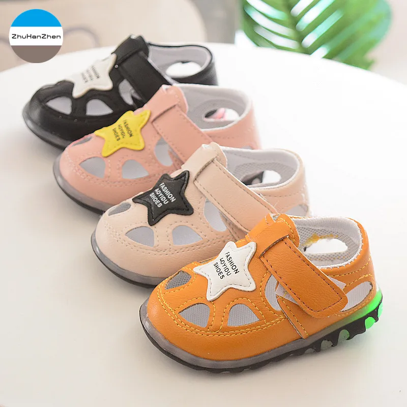 

2018 Summer baby toddler shoes boys and girls lights shoes soft bottom non-slip newborn first walk infant sneakers LED glowing