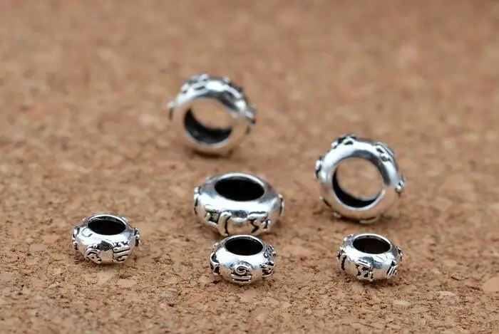 silver-om-beads02a