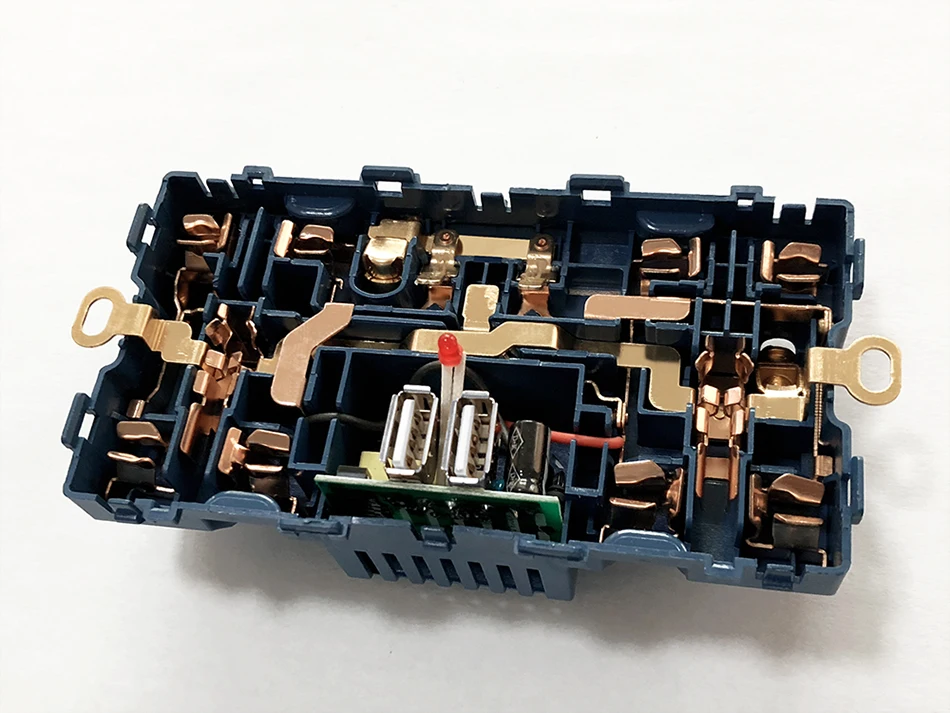 Международный универсальный переключатель с 5 отверстиями, usb-порт зарядного устройства, AC110V-250V, стандарт ЕС, настенная розетка с двумя usb-разъемами