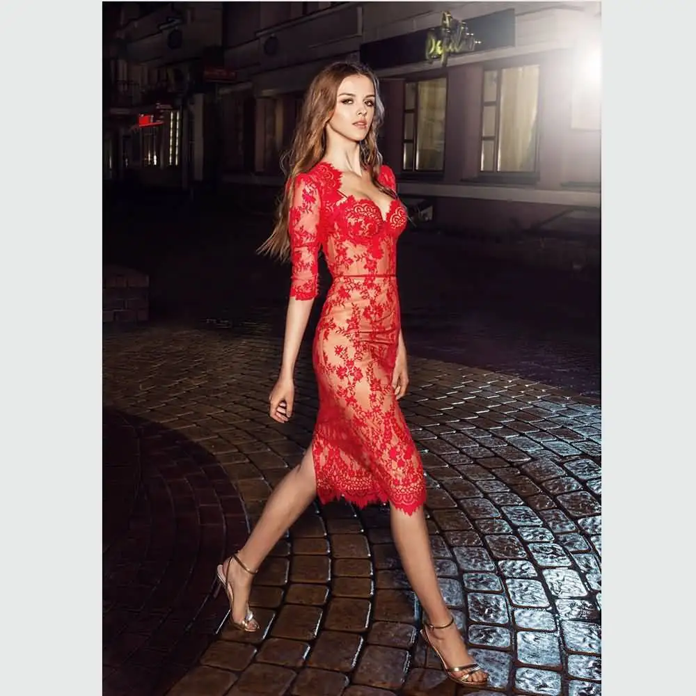 Evening Dress with Sweetheart Neckline and Sleeves