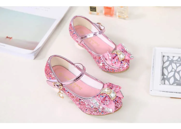 ULKNN Kids Leather Shoes for Girls Flower Casual Glitter Children High Heel 2021 Girls Shoes Butterfly Knot Blue Pink Silver children's sandals