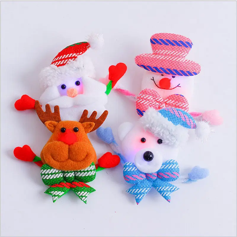 

Pro LED Christmas Decoration Glowing Santa Snowman Bear Deer Cartoon Brooch Pin