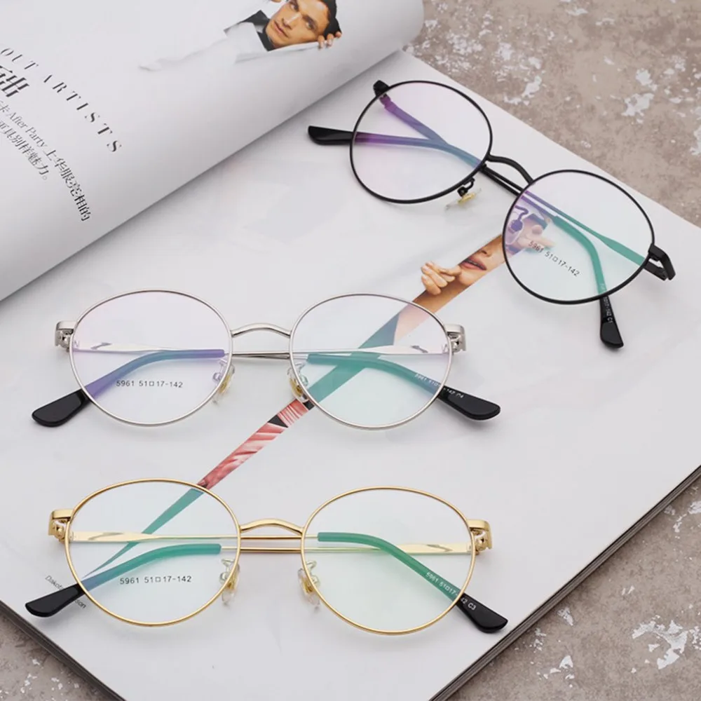 stylish plain glasses