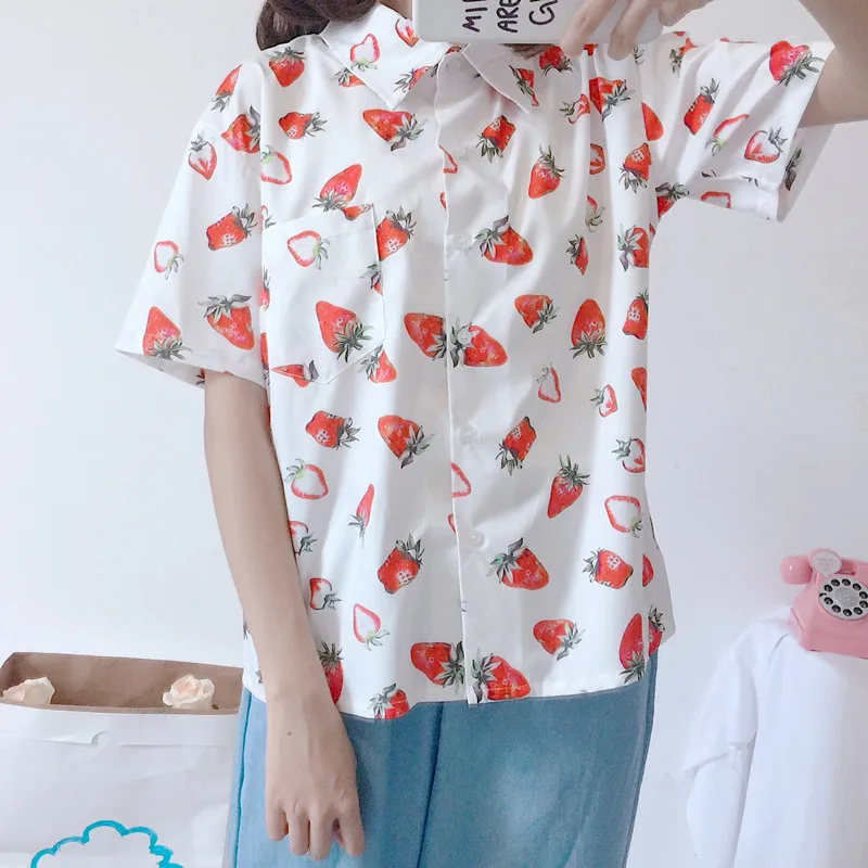 

Summer 2019 New Short Sleeve Women Shirts Cute Strawberry Printed Girls Blouse Shirts Turn-Down Collar Sweet Student Shirts
