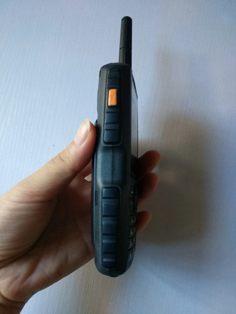 Long distance two way radio A17 GSM 850/900/1800/1900 MHz large battery 3800 mAh walkie talkie 