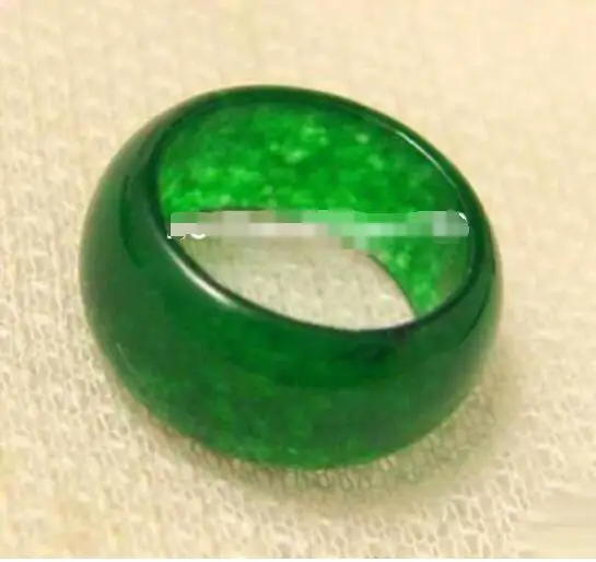 

Hot sale new Style >>>>Beautiful Green jades stone Ring size: 7. 8. 9