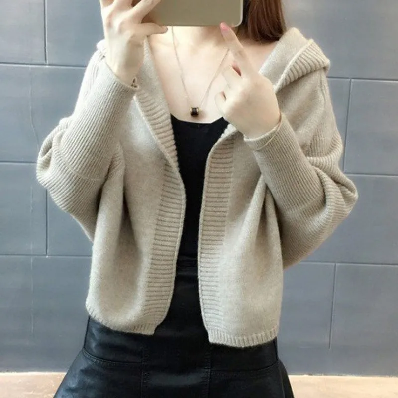 

Autumn Winter Short Sweater Hooded Cardigan Fashion Warm Knitted Women Cardigans