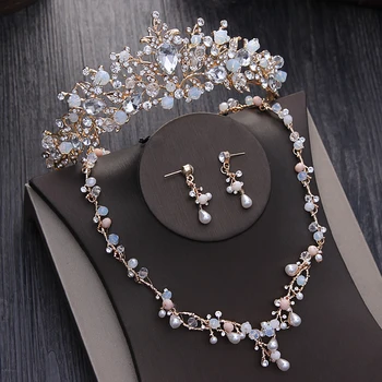

Ramo de Ouro Perolas Tiara Colar Brincos Conjunto De Joias de Casamento Artesanais Acessorios De Noiva Mulheres Conjuntos